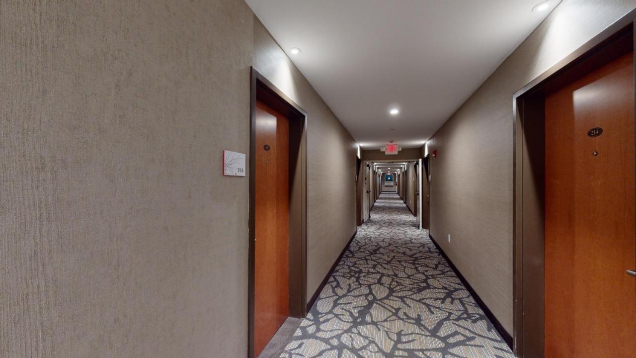 Ramada By Wyndham Strasburg - Shenandoah Valley Exterior foto